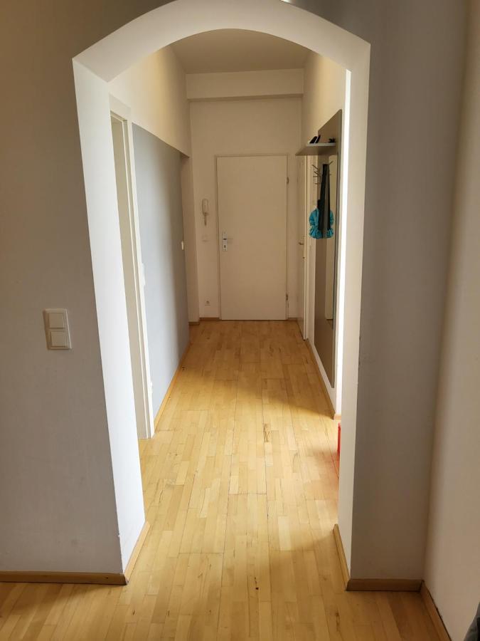 West Appartement Wina Bagian luar foto